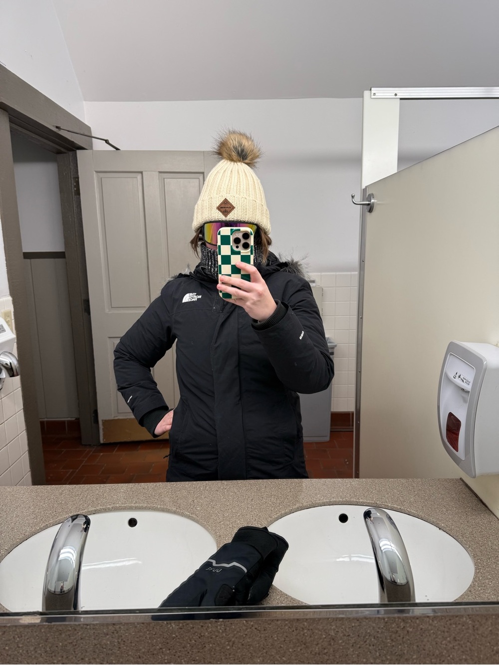 The North Face Black Puffer Jacket - Picture 4 of 7